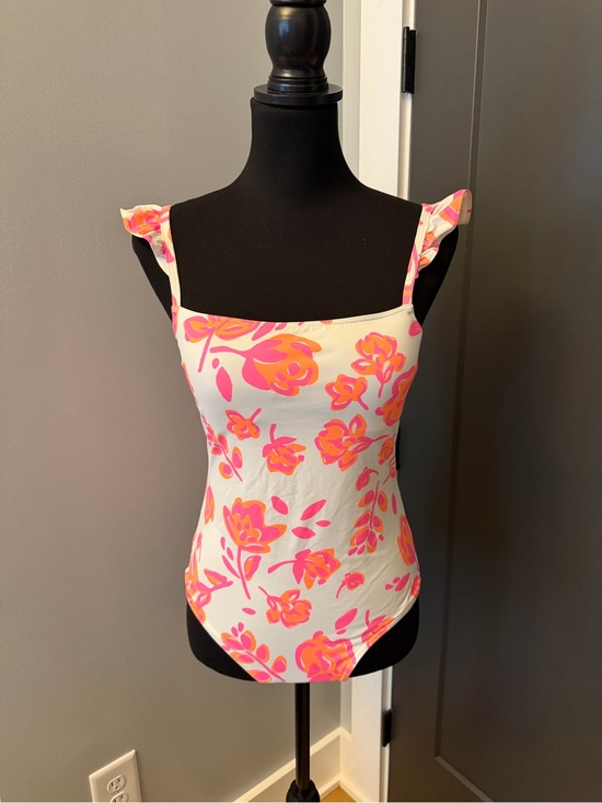 Vineyard Vines Other - Vineyard Vines White One-Piece Swimsuit with Pink & Orange Floral Print